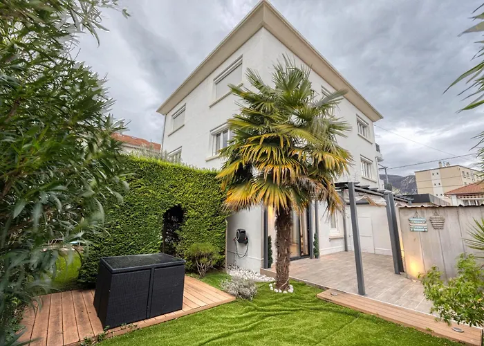 La Villa - Piscine / Karaoke / Jeux